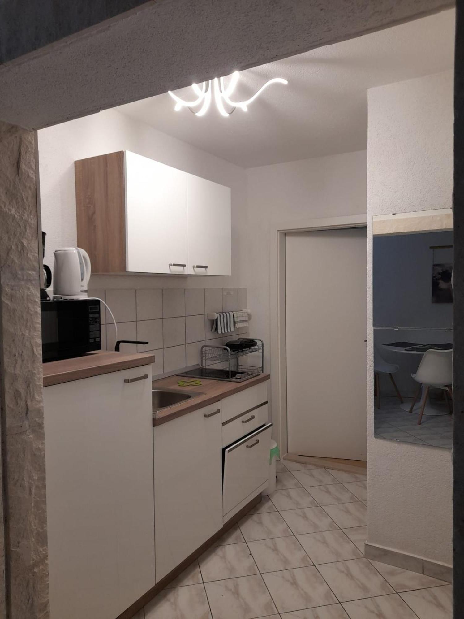 Apartments Malou Baška Voda الغرفة الصورة