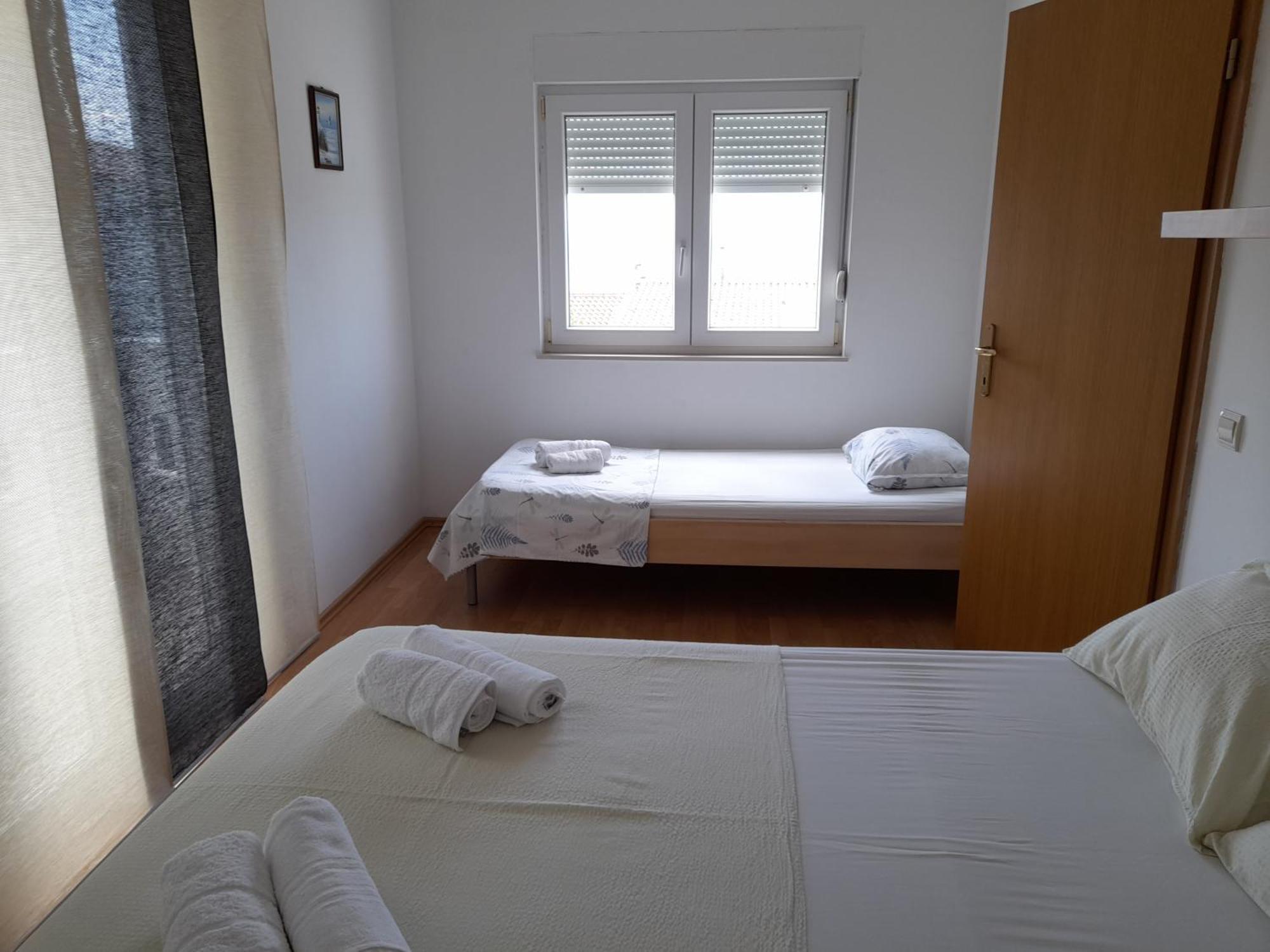 Apartments Malou Baška Voda الغرفة الصورة