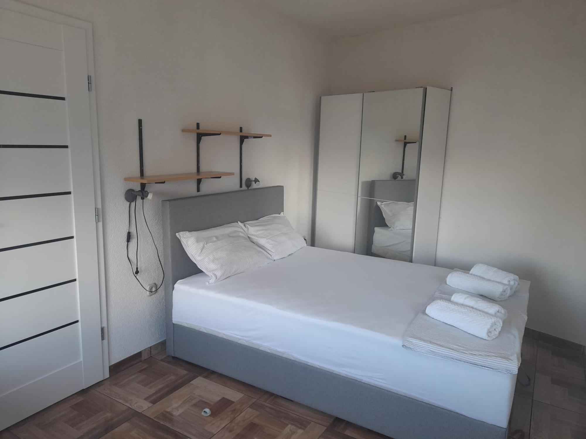 Apartments Malou Baška Voda الغرفة الصورة