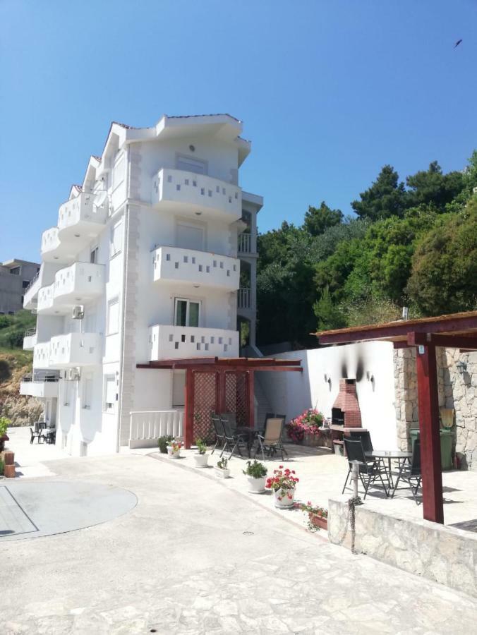Apartments Malou Baška Voda المظهر الخارجي الصورة